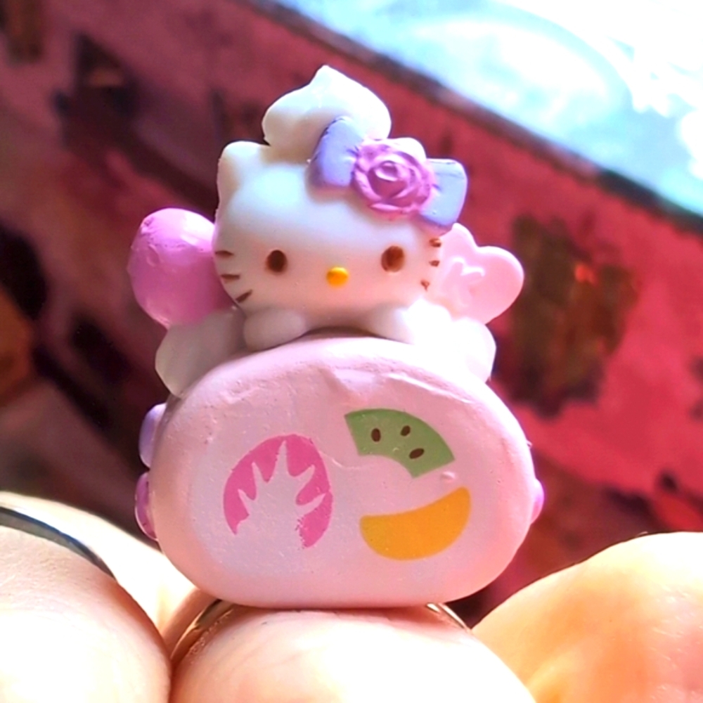 🌟💕Japan Exclusive Special Hello Kitty Jelly roll Dessert Ring- adjustable band